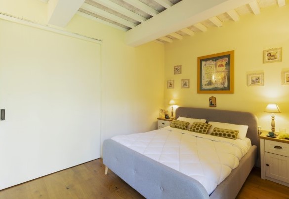 Double bedroom n.4 with sliding door - Casale delle Lavande