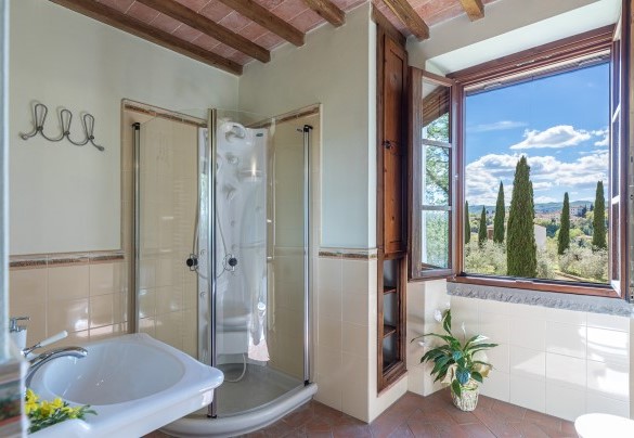 Bagno n 2 en suite con doccia massaggiante al primo piano - Casale La Splendida