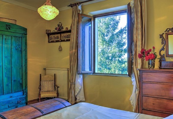 Double bedroom n.1 on the first floor – Casale Le Conce 