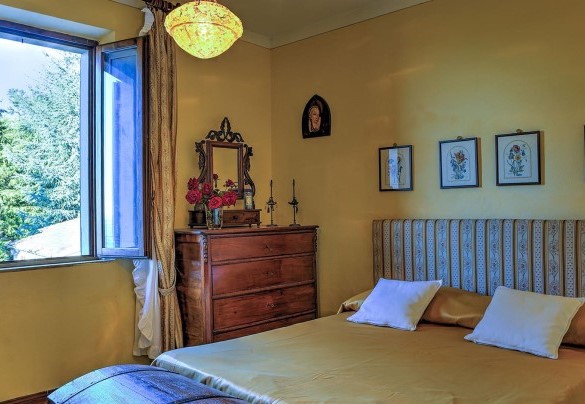 Double bedroom n.1 on the first floor – Casale Le Conce 