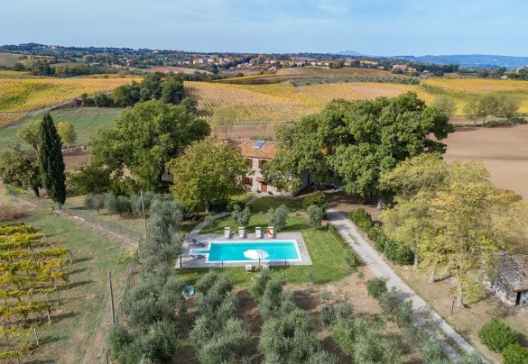 The property seen from above - Casale Le Tre Querce