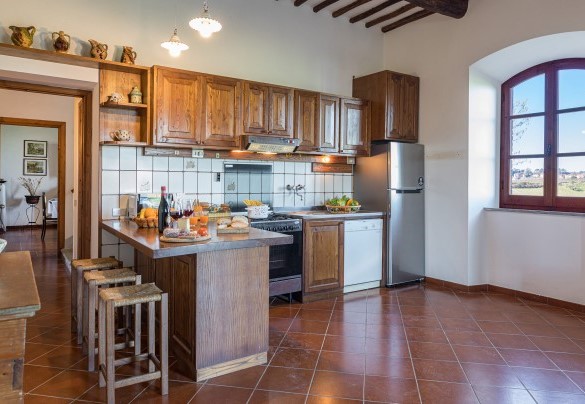  The spacious kitchen - Casale Le Tre Querce