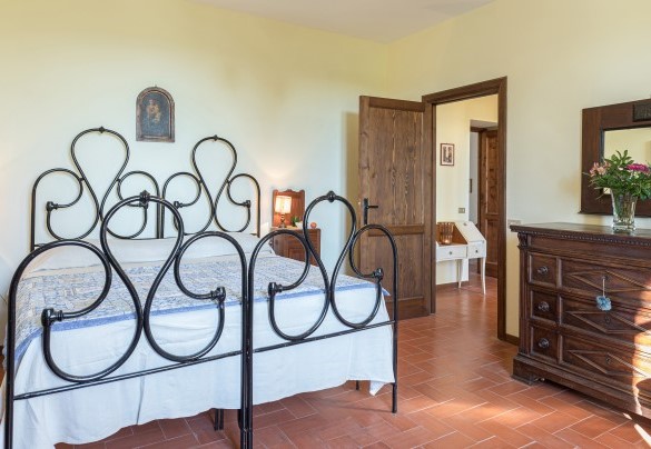 Double bedroom on the first floor - Casale Le Tre Querce 