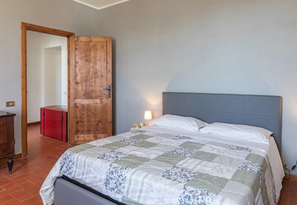 Double bedroom on the first floor - Casale Le Tre Querce 