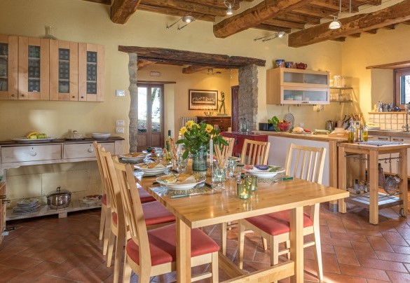 The dining area with the table set up for important lunches - Casale Mollina
