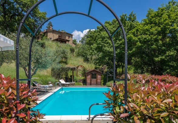 The pool and in the background the house - Casale Mollina  