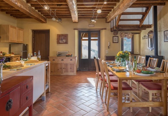  The dining area alongside the stairs leading to the first floor - Casale Mollina