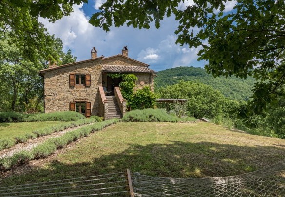 The park around the house covers about one hectare - Casale Mollina   