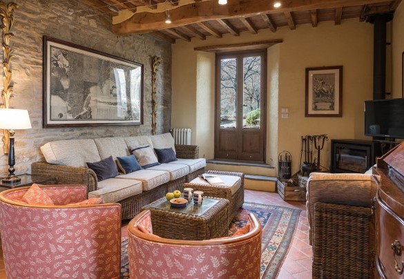 The cozy living room equipped with TV Sat  - Casale Mollina