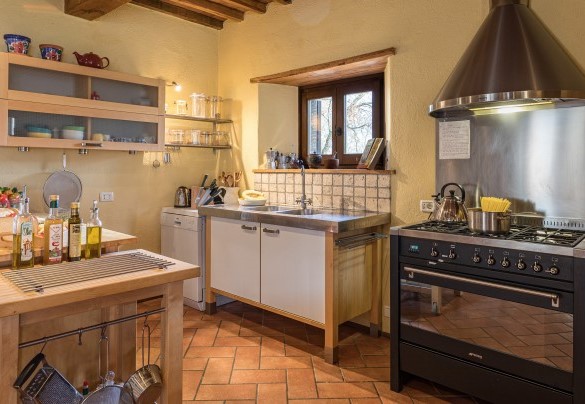  The beautiful and equipped kitchen - Casale Mollina