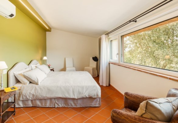 Twin bedroom n.5 on the first floor with en suite bathroom - Casale Ombrone