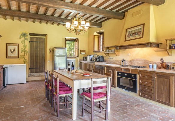 The kitchen with a rustic style - Casale Piattini