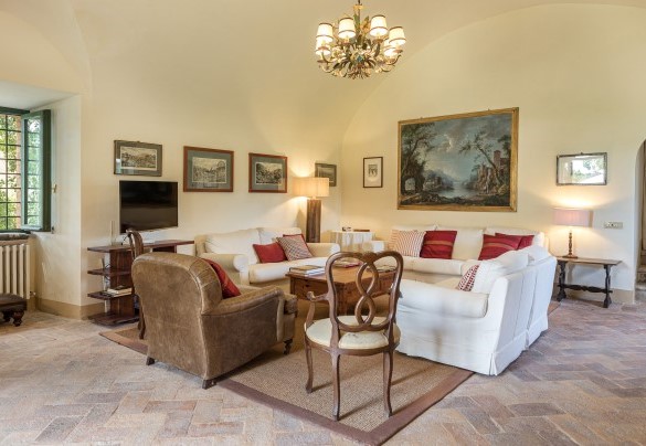 The spacious TV lounge - Casale Piattini