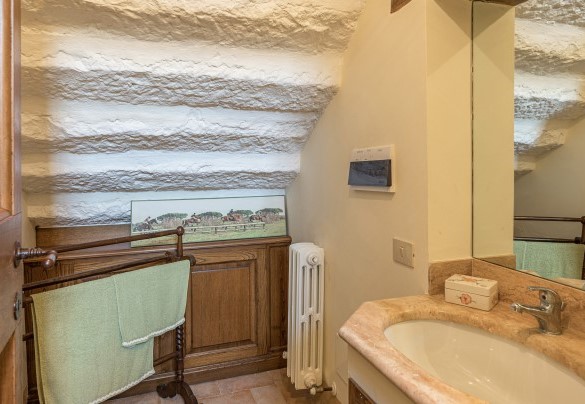 The guest bathroom - Casale Piattini