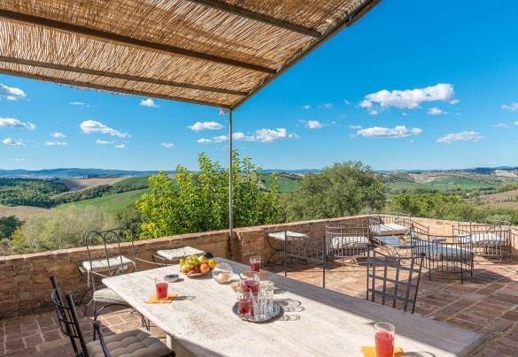 Terrazzo abitabile al primo piano  - Casale Rasa	