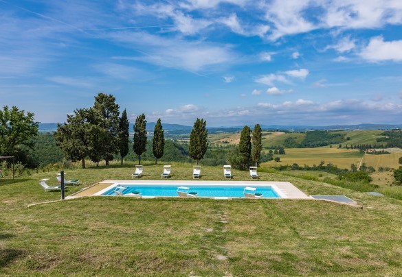 Vista panoramica della piscina- Casale Rasa	