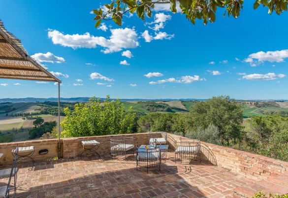 La veranda attrezzata - Casale Rasa	