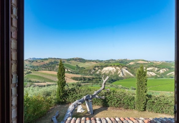 Wonderfool view on the surrounding hills - Casale Rosy 6+2