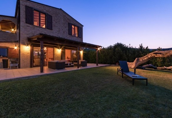 Beautiful wooden pergola totally furnished, perfect to just sit back and take in the beautiful views - Casale Rosy 6+2