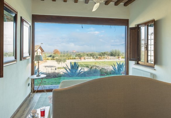Double bedroom n.1 on the ground floor with bathroom en-suite - Casale Santa Lucia 