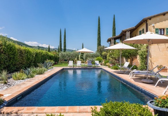 The rectangular pool measures 12 x 6 m with the depth varying from 1.20 to 1.40 m - Casale Santa Lucia