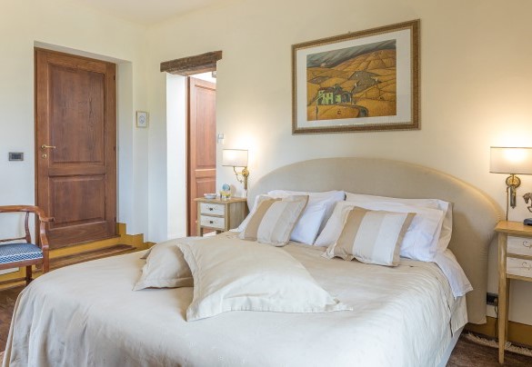Double bedroom n.4 on the first floor with bathroom en-suite - Casale Santa Lucia 