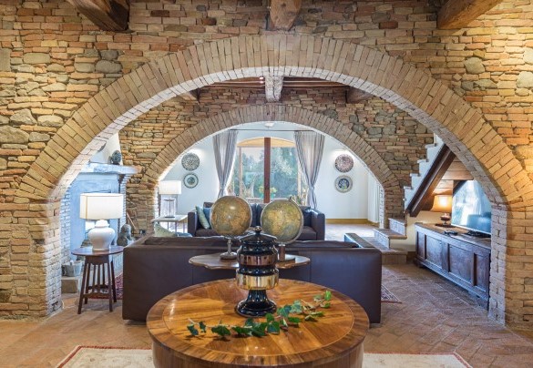 The living room with spectacular arches - Casale Santa Lucia