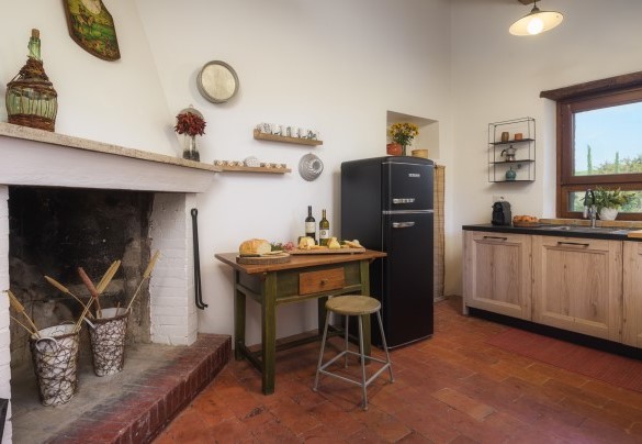 equipped kitchen on the first floor next to the living room - Casale Tavernelle