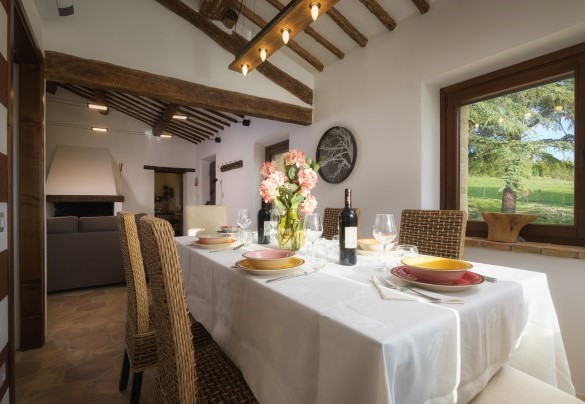 living room on the first floor in open with the dining area - Casale Tavernelle