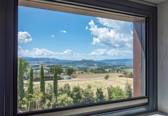 Panoramic view from the first floor towards the city of Todi - Casale The Place