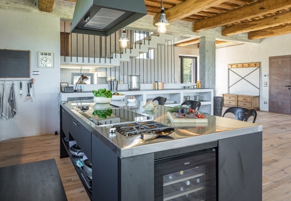  From the kitchen you can reach immediately the outdoor dining area - Casale The Place