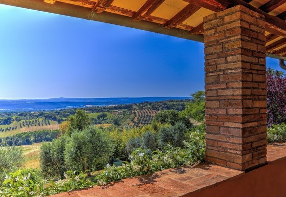 L'incredibile scenario che offre la terrazza - Casale Tre Cipressi