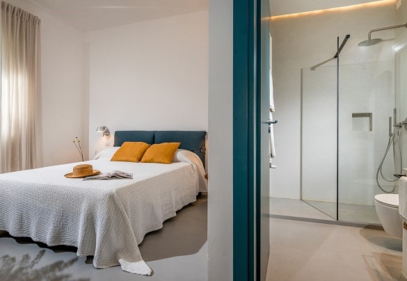 La camera matrimoniale con bagno ensuite con doccia - Casavento Puzzitteddu