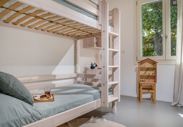 La camera al primo piano con letto a castello - Casavento Puzzitteddu