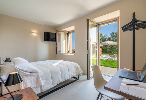 Double bedroom n. 1 on the ground floor – Cascina Buzio