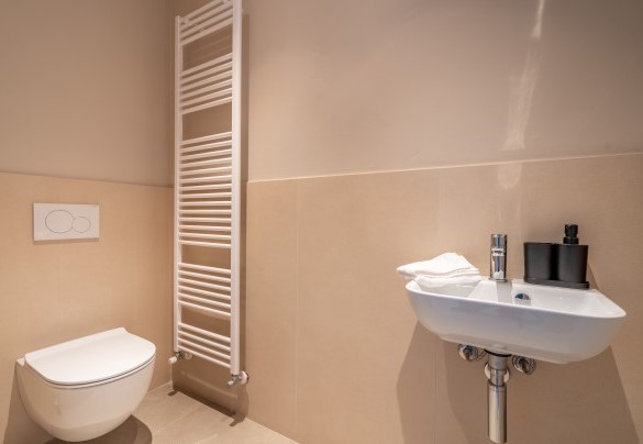 Detail of one of the guest bathrooms on the ground floor – Cascina Buzio