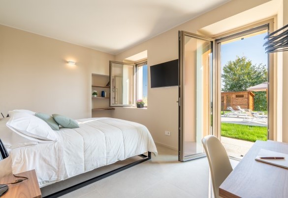 Double bedroom no. 2 on the ground floor – Cascina Buzio