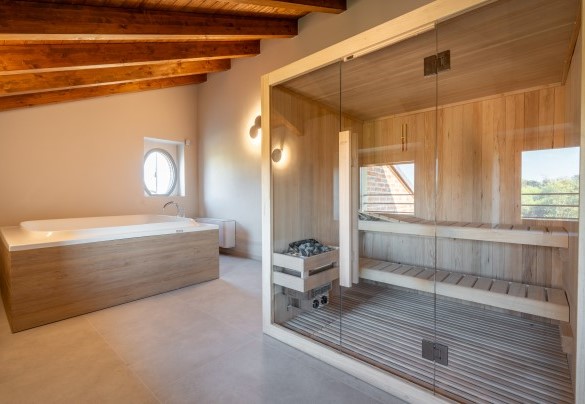 Whirlpool tub and infrared sauna - Cascina Buzio