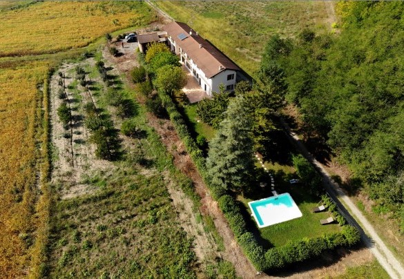 The villa seen from above - Cascina La Valle