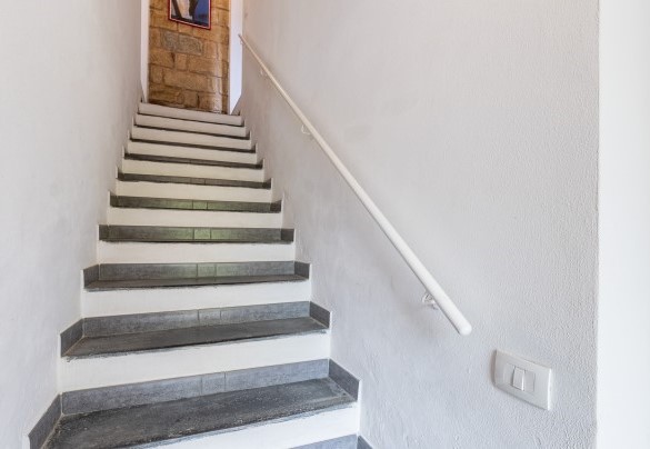 The stairs lead to the upper floor - Cascina La Valle