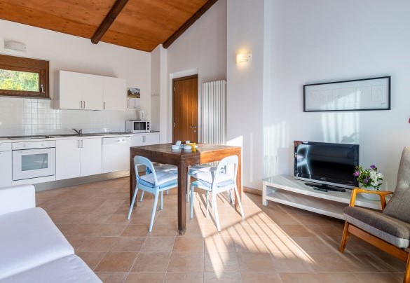 The living room in the kitchen area - Cascina La Valle