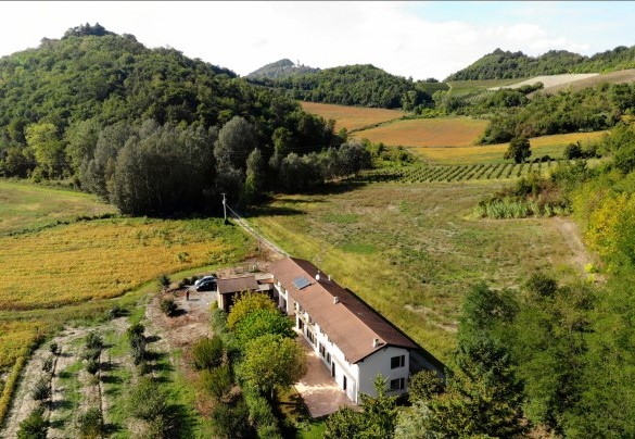 The villa seen from above - Cascina La Valle