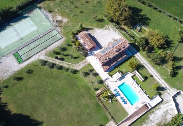 Veduta panoramica della villa – Cascina Marianna