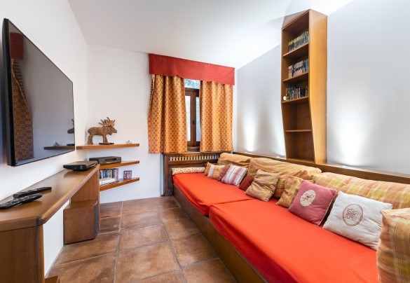 The TV room – Cascina Monferrato