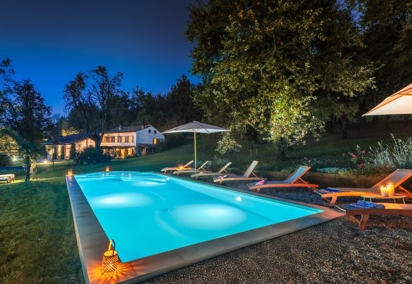 Evocative and authentic atmospheres at nightfall – Cascina Monferrato