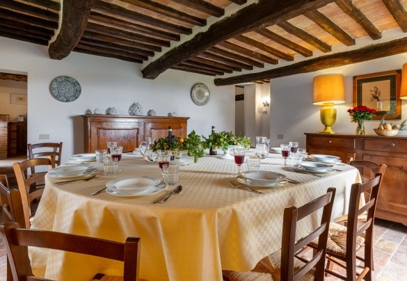 La sala da pranzo al primo piano - Castellare in Poggio
