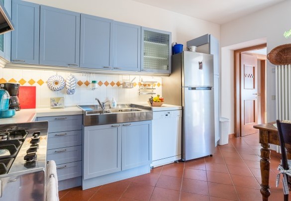  The large kitchen is well equipped with everything you need - Corazza