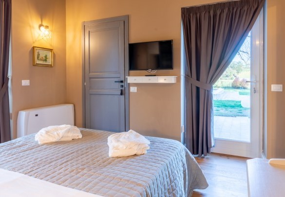 Camera matrimoniale con bagno en suite - Cottage Violapo