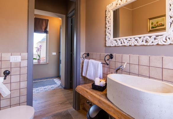 Bagno al servizio della camera matrimoniale  - Cottage Violapo