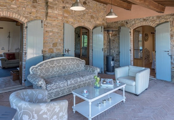 L'area relax sotto il portico - Dalmanuta